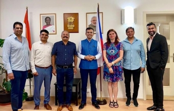 Ambassador Shri Raveesh Kumar had good interaction with office bearers of Bharat Sangh Czech Republic, a non-profit organisation promoting Indian culture & community welfare in Czechia. The organisation shared summary of activities undertaken in the past, and their upcoming plans. 